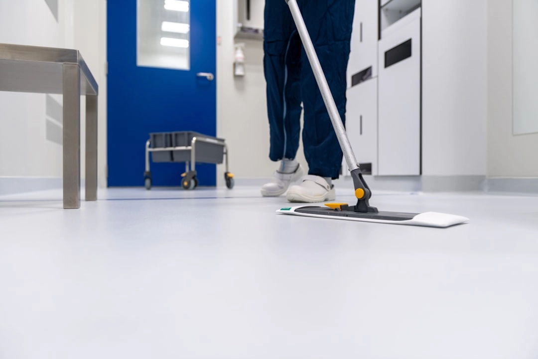 Professional window cleaning safety standards and height safety compliance in Melbourne